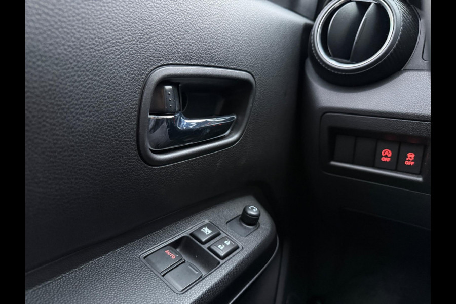 Suzuki Ignis 1.2 Smart Hybrid Comfort | Airco | Park pilot achter | Trekhaak | Vierseizoenen banden |