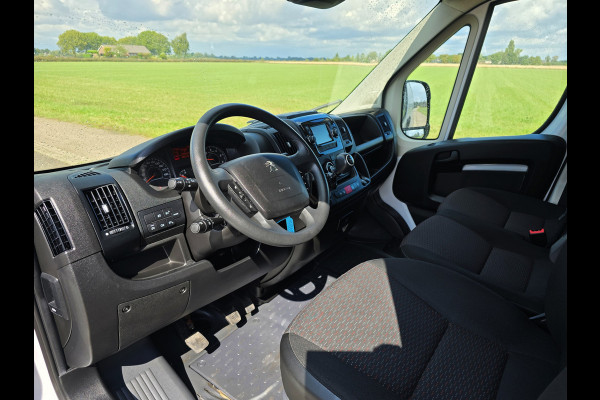 Peugeot Boxer 330 2.2 BlueHDi L2 H2 - 120 Pk - Euro 6 - Navi - ParkeerCamera - Airco - Cruise Control