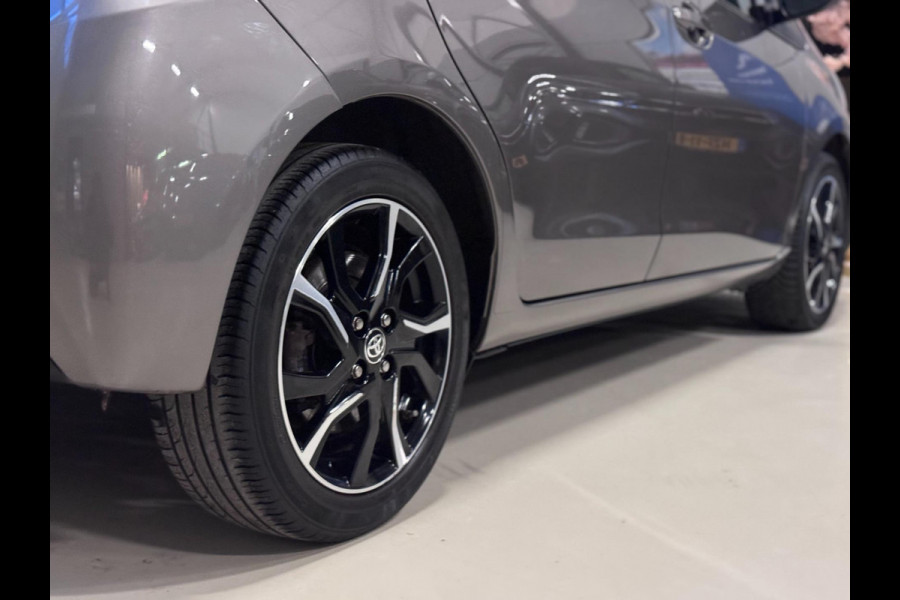 Toyota Yaris 1.3 VVT-i Dynamic AUT. | CAMERA | CLIMA