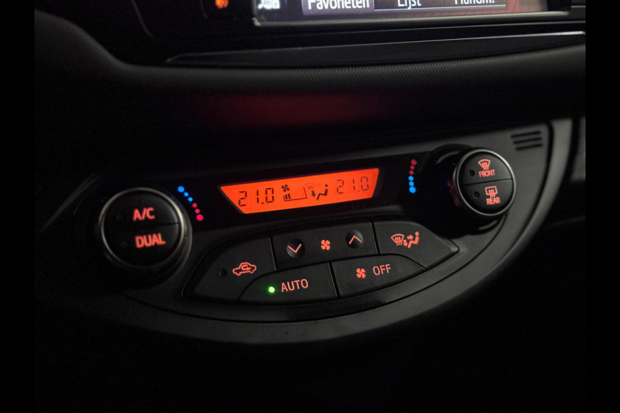 Toyota Yaris 1.3 VVT-i Dynamic AUT. | CAMERA | CLIMA