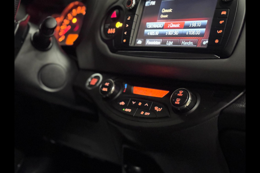 Toyota Yaris 1.3 VVT-i Dynamic AUT. | CAMERA | CLIMA