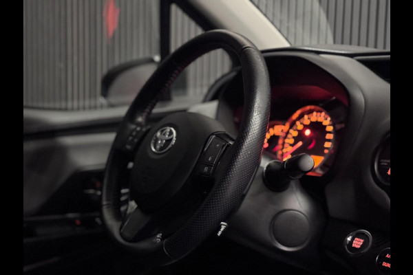 Toyota Yaris 1.3 VVT-i Dynamic AUT. | CAMERA | CLIMA