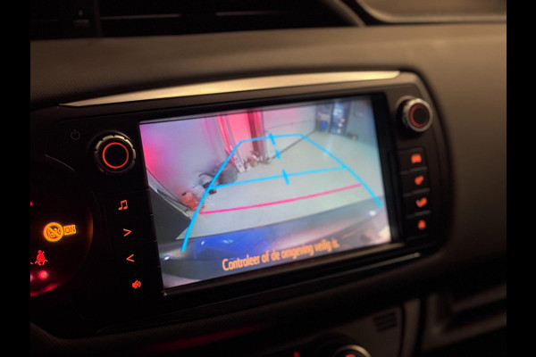 Toyota Yaris 1.3 VVT-i Dynamic AUT. | CAMERA | CLIMA