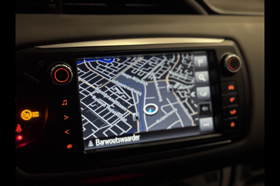 Toyota Yaris 1.3 VVT-i Dynamic AUT. | CAMERA | CLIMA