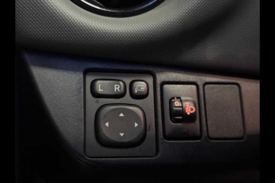 Toyota Yaris 1.3 VVT-i Dynamic AUT. | CAMERA | CLIMA