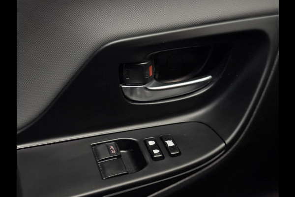 Toyota Yaris 1.3 VVT-i Dynamic AUT. | CAMERA | CLIMA