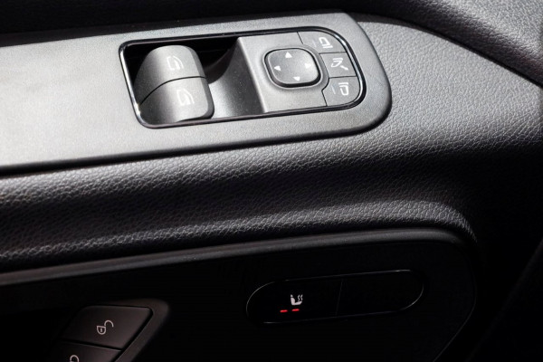 Mercedes-Benz Sprinter 419 CDI 190pk L2H2 4x4 A4M 9G Automaat ACC/LED/Draaistoelen/360° Camera NIEUW 06-2024