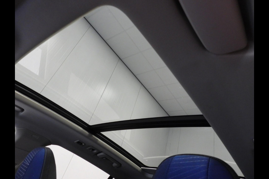 Lynk & Co 01 1.5 PHEV BlackEdition NAVI/360CAM/SCHUIFDAK/LED/20"LMV!