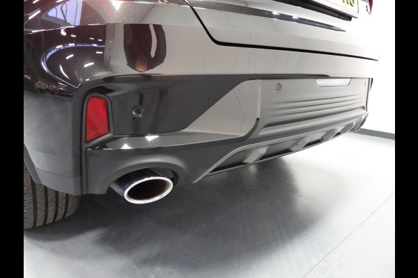 Lynk & Co 01 1.5 PHEV BlackEdition NAVI/360CAM/SCHUIFDAK/LED/20"LMV!