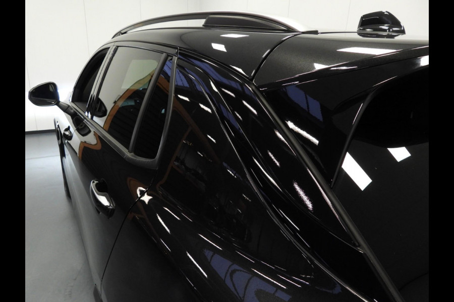 Lynk & Co 01 1.5 PHEV BlackEdition NAVI/360CAM/SCHUIFDAK/LED/20"LMV!