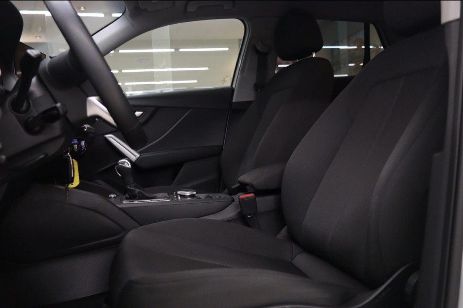 Audi Q2 35 TFSI S Edition CARPLAY/STOELVERWARMING/CAM/NAVI/PARKHULP/VOL
