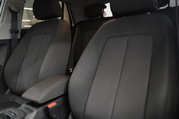 Audi Q2 35 TFSI S Edition CARPLAY/STOELVERWARMING/CAM/NAVI/PARKHULP/VOL