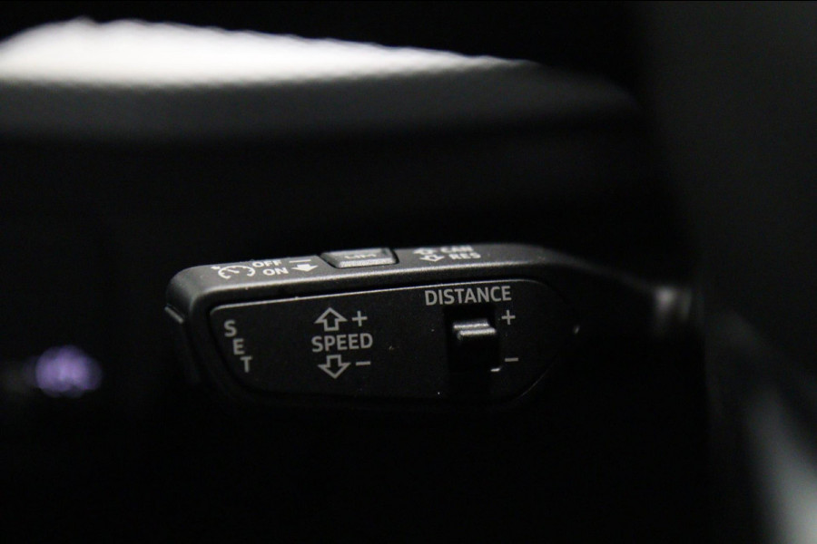 Audi Q2 35 TFSI S Edition CARPLAY/STOELVERWARMING/CAM/NAVI/PARKHULP/VOL