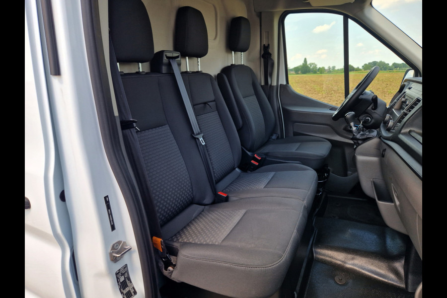 Ford Transit 350 2.0 TDCI L3H2 Trend - 130 Pk - Euro 6 - Airco - Cruise Control