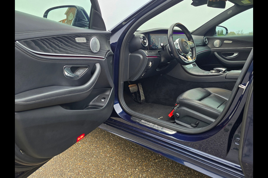 Mercedes-Benz E-Klasse 400d 4Matic Premium Plus - 340 Pk - Euro 6 - Lederen bekleding - ParkeerCamera - Schuif/Kanteldak
