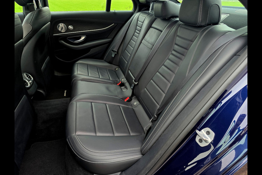 Mercedes-Benz E-Klasse 400d 4Matic Premium Plus - 340 Pk - Euro 6 - Lederen bekleding - ParkeerCamera - Schuif/Kanteldak