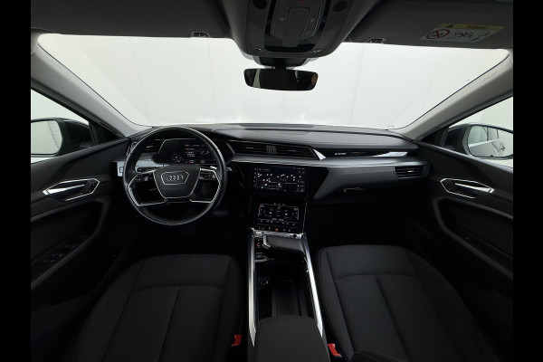 Audi e-tron 50 Quattro Business Edition 71kWh SOH 91% Navi Ecc Memory Camera DAB Pdc Stoelverwarming Elek.Stoelen Led Elek. Achterklep Lmv Privacy Glas Keyless Origineel Nederlandse Auto