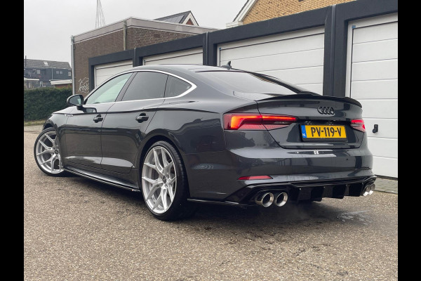 Audi A5 Sportback 2.0 TFSI MHEV Sport 290 PK RS5 uitgevoerd