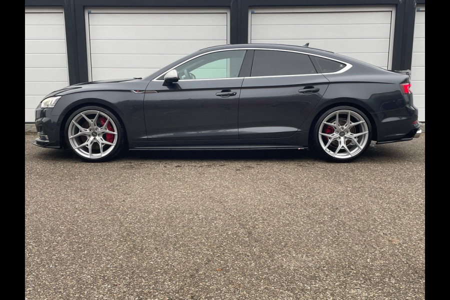 Audi A5 Sportback 2.0 TFSI MHEV Sport 290 PK RS5 uitgevoerd
