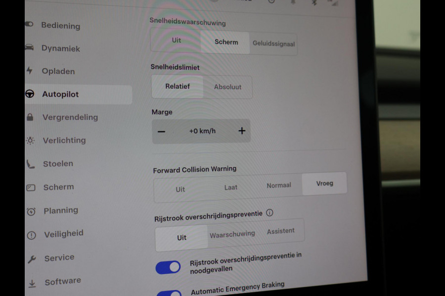 Tesla Model Y LONG RANGE AWD 75 kWh 351 PK BTW + 360 CAMERA | PANORAMA | AUTOPILOT | LEDER  STOELVERW. V+A