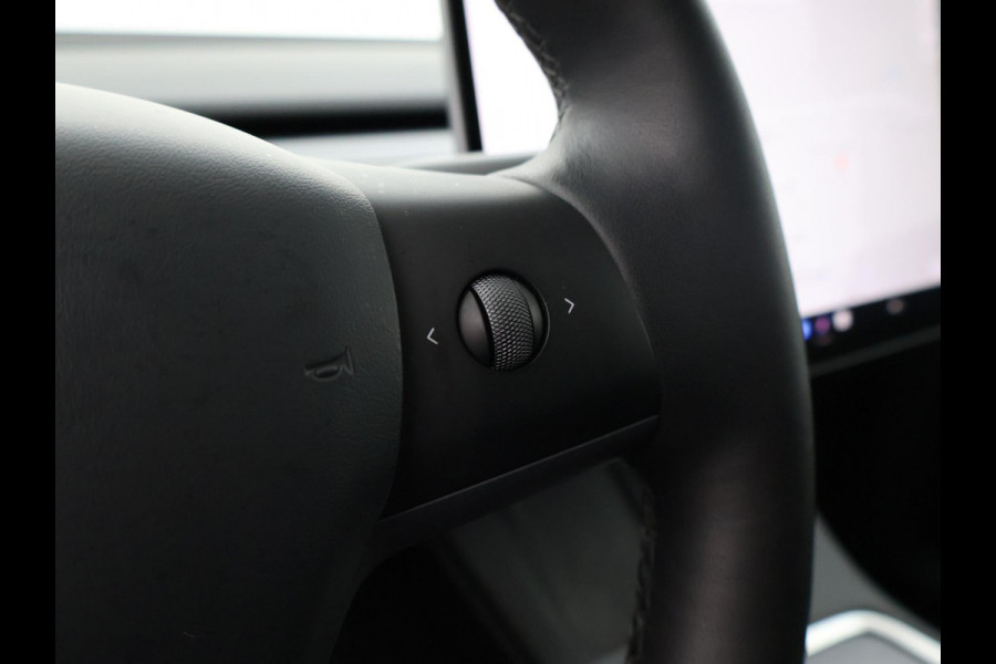 Tesla Model Y LONG RANGE AWD 75 kWh 351 PK BTW + 360 CAMERA | PANORAMA | AUTOPILOT | LEDER  STOELVERW. V+A