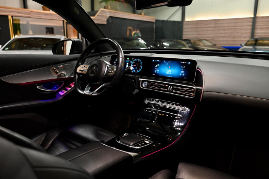 Mercedes-Benz EQC 400 4MATIC AMG 80 kWh - Memory - Distronic - 360 Camera - Schuifdak - Burmester - Trekhaak -