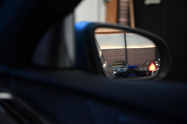 Mercedes-Benz EQC 400 4MATIC AMG 80 kWh - Memory - Distronic - 360 Camera - Schuifdak - Burmester - Trekhaak -