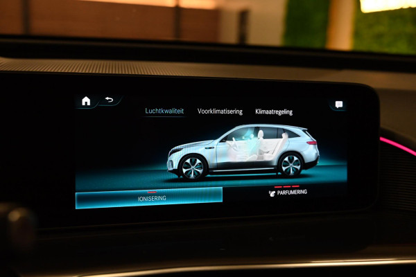 Mercedes-Benz EQC 400 4MATIC AMG 80 kWh - Memory - Distronic - 360 Camera - Schuifdak - Burmester - Trekhaak -