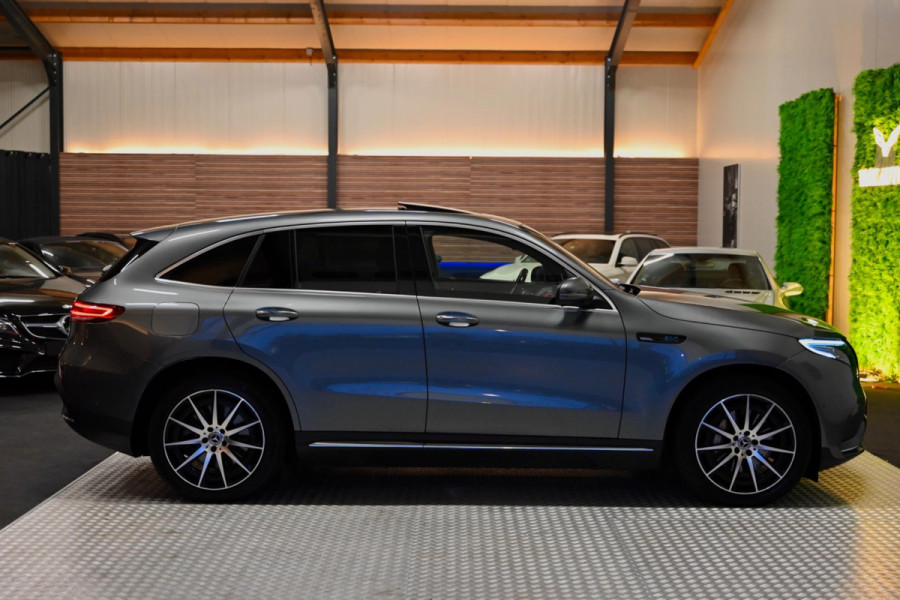 Mercedes-Benz EQC 400 4MATIC AMG 80 kWh - Memory - Distronic - 360 Camera - Schuifdak - Burmester - Trekhaak -