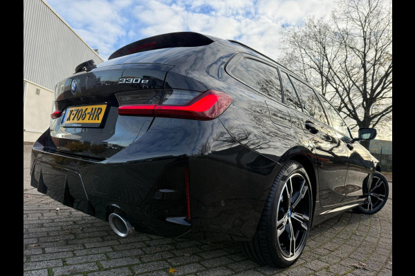BMW 3 Serie Touring 330e 2023 M-SPORT PHEV HYBRID 293PK ACC LEDER LUXE LED