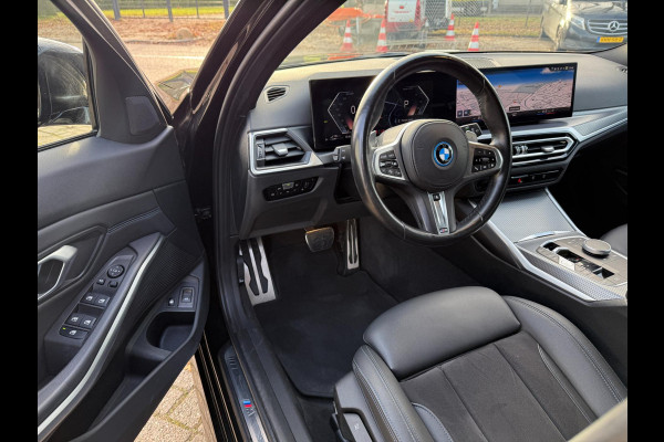 BMW 3 Serie Touring 330e 2023 M-SPORT PHEV HYBRID 293PK ACC LEDER LUXE LED