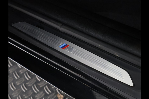 BMW 3 Serie Touring 318i M Sport Corporate Lease Automaat | Navigatie | Leder | Trekhaak |