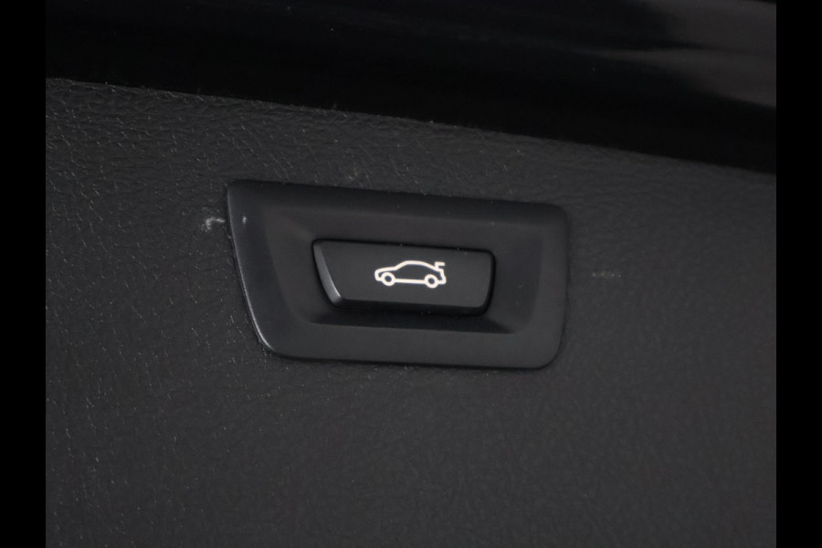 BMW 3 Serie Touring 318i M Sport Corporate Lease Automaat | Navigatie | Leder | Trekhaak |