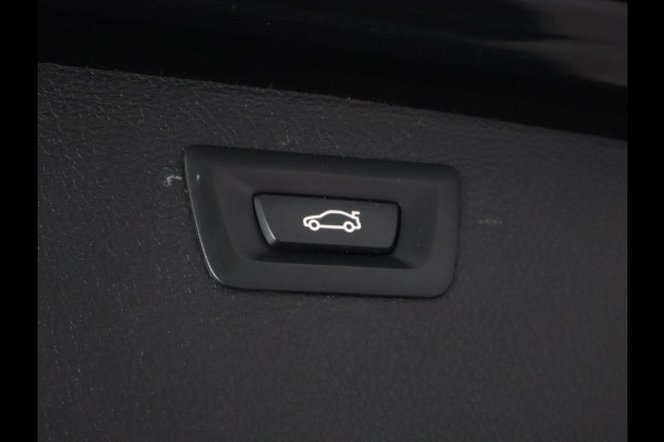 BMW 3 Serie Touring 318i M Sport Corporate Lease Automaat | Navigatie | Leder | Trekhaak |