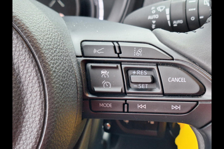 Toyota Aygo X 1.0 VVT-i S-CVT Pulse Automaat | Eerste eigenaar, Bi-Tone, Apple CarPlay/Android auto, Climate control, November 2024