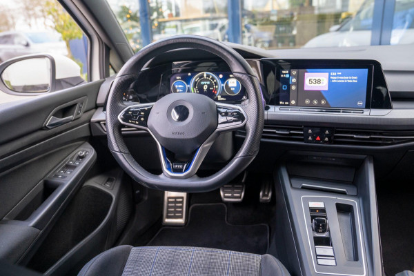 Volkswagen Golf 1.4 eHybrid GTE | Prijs rijklaar incl. 12 mnd garantie |Navi Rode remklauwen Carplay Ledverlichting