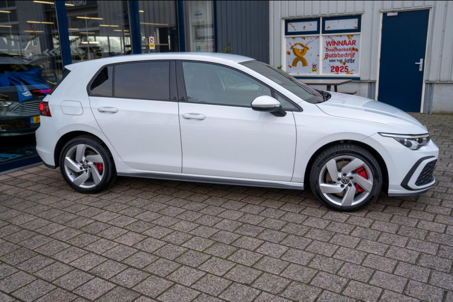 Volkswagen Golf 1.4 eHybrid GTE | Prijs rijklaar incl. 12 mnd garantie |Navi Rode remklauwen Carplay Ledverlichting
