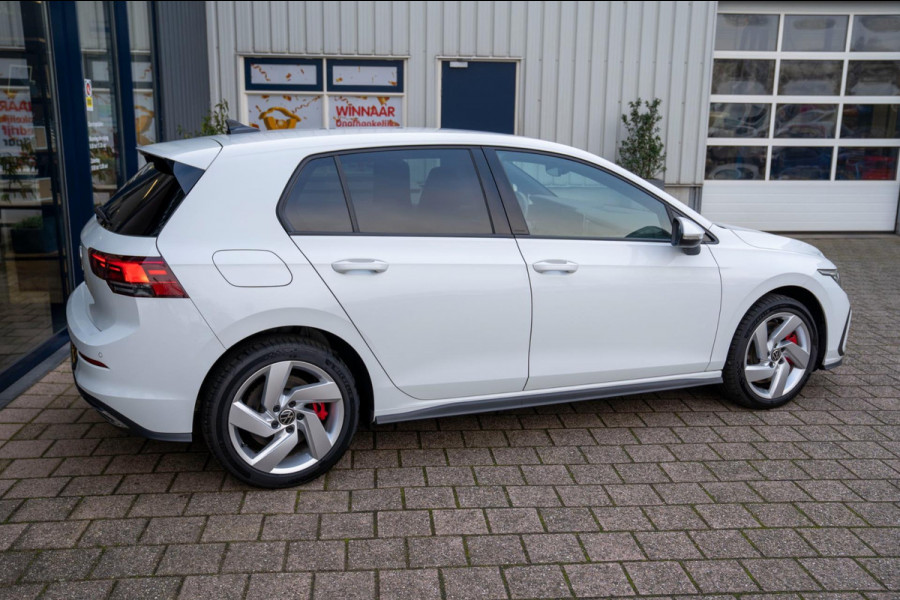 Volkswagen Golf 1.4 eHybrid GTE | Prijs rijklaar incl. 12 mnd garantie |Navi Rode remklauwen Carplay Ledverlichting