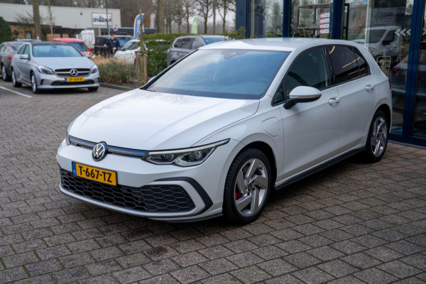 Volkswagen Golf 1.4 eHybrid GTE | Prijs rijklaar incl. 12 mnd garantie |Navi Rode remklauwen Carplay Ledverlichting