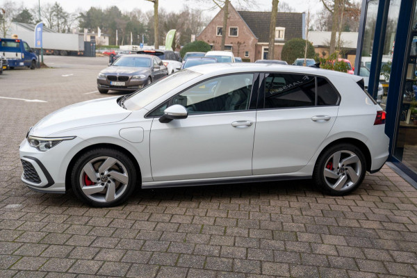 Volkswagen Golf 1.4 eHybrid GTE | Prijs rijklaar incl. 12 mnd garantie |Navi Rode remklauwen Carplay Ledverlichting