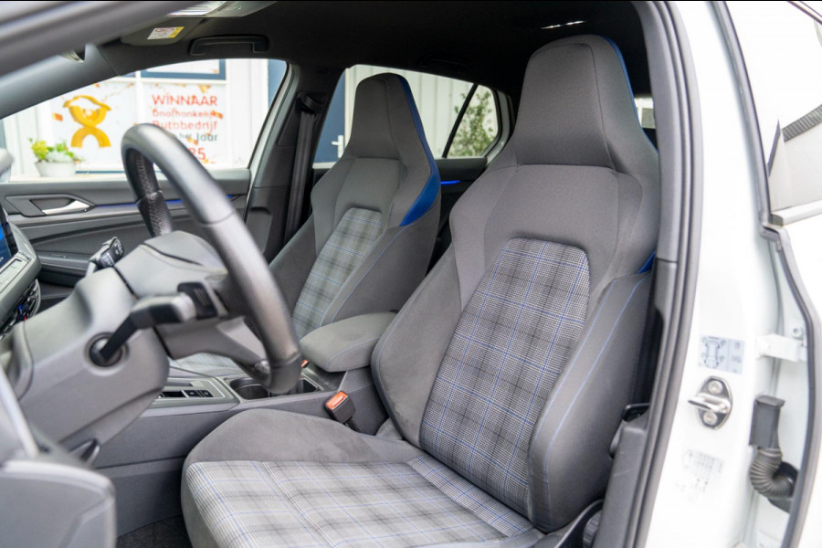 Volkswagen Golf 1.4 eHybrid GTE | Prijs rijklaar incl. 12 mnd garantie |Navi Rode remklauwen Carplay Ledverlichting