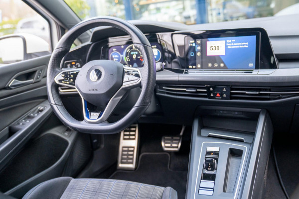 Volkswagen Golf 1.4 eHybrid GTE | Prijs rijklaar incl. 12 mnd garantie |Navi Rode remklauwen Carplay Ledverlichting