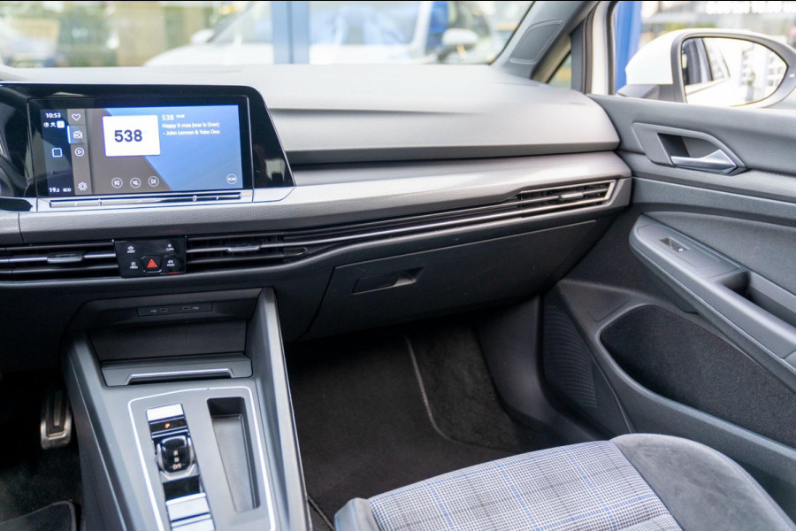 Volkswagen Golf 1.4 eHybrid GTE | Prijs rijklaar incl. 12 mnd garantie |Navi Rode remklauwen Carplay Ledverlichting