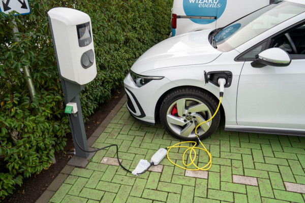 Volkswagen Golf 1.4 eHybrid GTE | Prijs rijklaar incl. 12 mnd garantie |Navi Rode remklauwen Carplay Ledverlichting