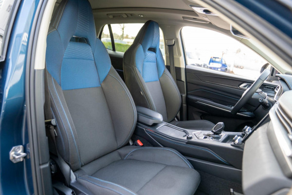 Lynk & Co 01 1.5 261PK Plugin Hybrid | Prijs rijklaar incl. 12 mnd garantie | Trekhaak Navi Panodak Led Keyless ACC Blindspot