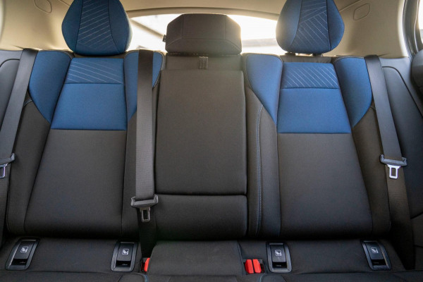 Lynk & Co 01 1.5 261PK Plugin Hybrid | Prijs rijklaar incl. 12 mnd garantie | Trekhaak Navi Panodak Led Keyless ACC Blindspot