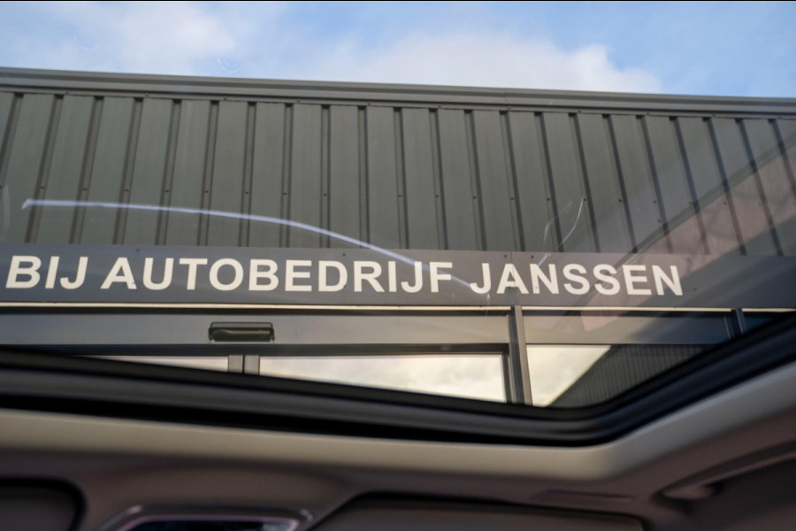 Lynk & Co 01 1.5 261PK Plugin Hybrid | Prijs rijklaar incl. 12 mnd garantie | Trekhaak Navi Panodak Led Keyless ACC Blindspot