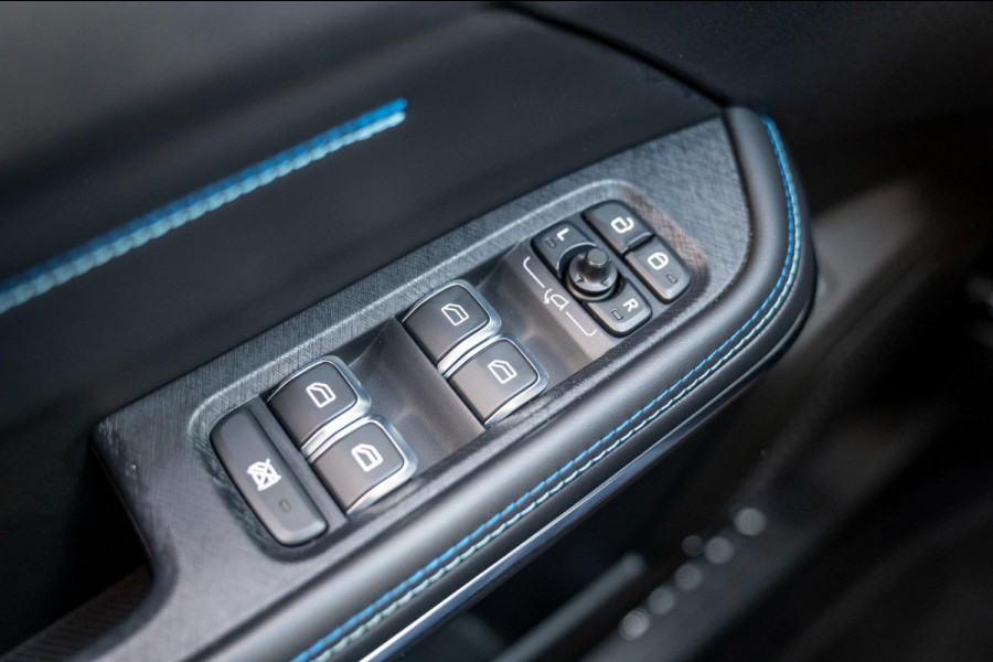 Lynk & Co 01 1.5 261PK Plugin Hybrid | Prijs rijklaar incl. 12 mnd garantie | Trekhaak Navi Panodak Led Keyless ACC Blindspot