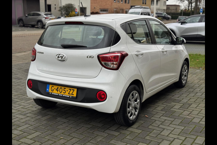 Hyundai i10 1.0i 66pk Comfort | Eerste eigenaar, Parkeersensoren, Cruise control, Airconditioning, Navigatie