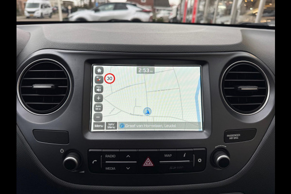 Hyundai i10 1.0i 66pk Comfort | Eerste eigenaar, Parkeersensoren, Cruise control, Airconditioning, Navigatie